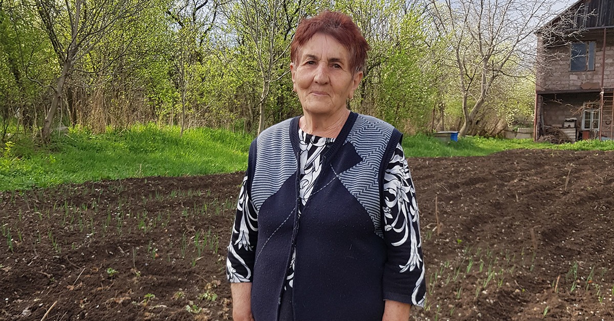 AM-002-A Spitak Sewing Project Armenia 2022 5 Q2 – PHOTO 1 of 4 – Mrs Galina